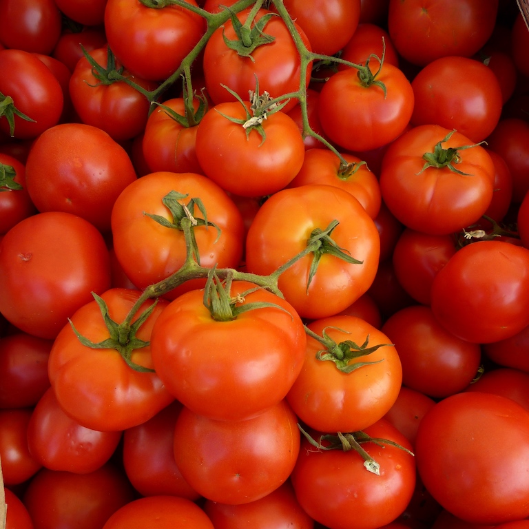 Tomates-les-causeries-culinaires-recettes-ancetres-boutique-cours-cuisine-histoire Tomates-marché-les-causeries-culinaires-recettes-ancetres-boutique-cours-cuisine-histoire