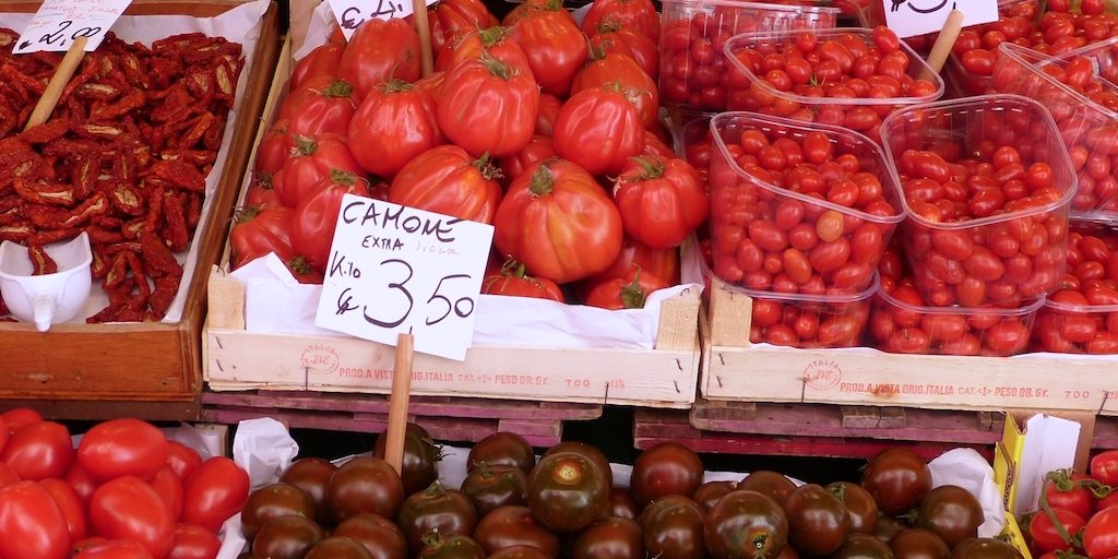 Tomates-marches-les-causeries-culinaires-recettes-ancetres-boutique-cours-cuisine-histoire Tomates-marches-les-causeries-culinaires-recettes-ancetres-boutique-cours-cuisine-histoire