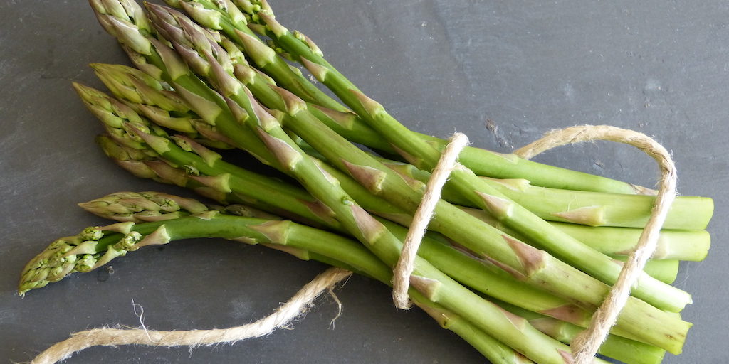 Asperges-bouquet-les-causeries-culinaires-recette-fait-maison-boutique-saveur-histoire