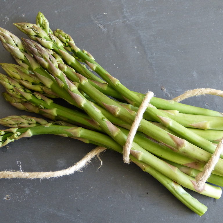 Asperges-bouquet-les-causeries-culinaires-recette-fait-maison-boutique-saveur-histoire