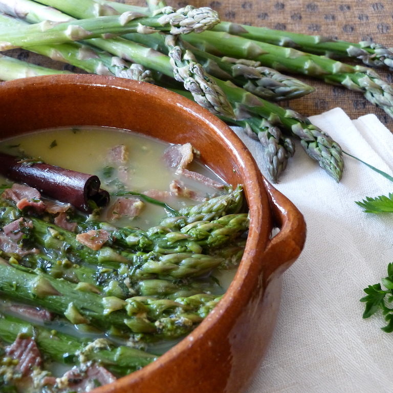 Asperges-jus-15e-les-causeries-culinaires-recette-fait-maison-boutique-saveur-histoire Photo du plat refait à partir de la recette du 15e siècle
