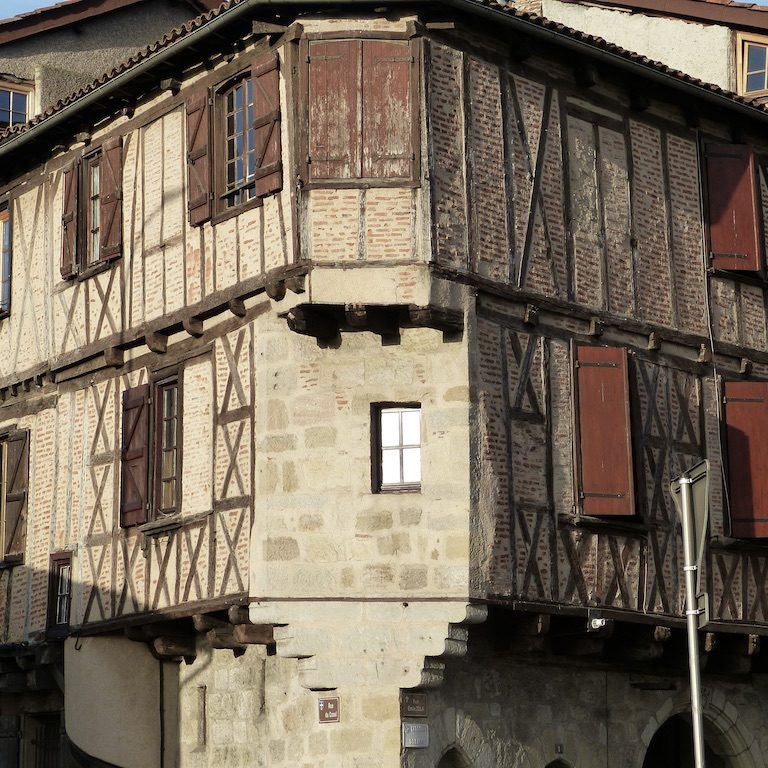 Figeac-maison-les-causeries-culinaires-cuisine-fait-maison-boutique-saveur-histoire Vue photographique des maisons de Figeac