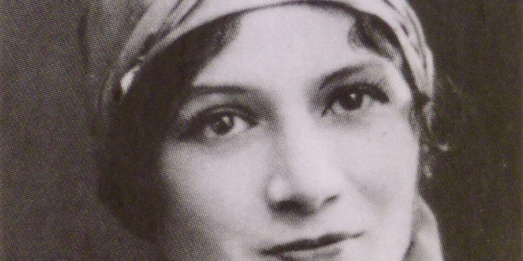 Photo ancienne de l'auteure du livre Renée Mallet-Maze dit La Mazille