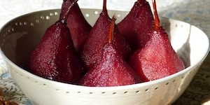 Photo de la recette médiévale des poires à la gelée de vin
