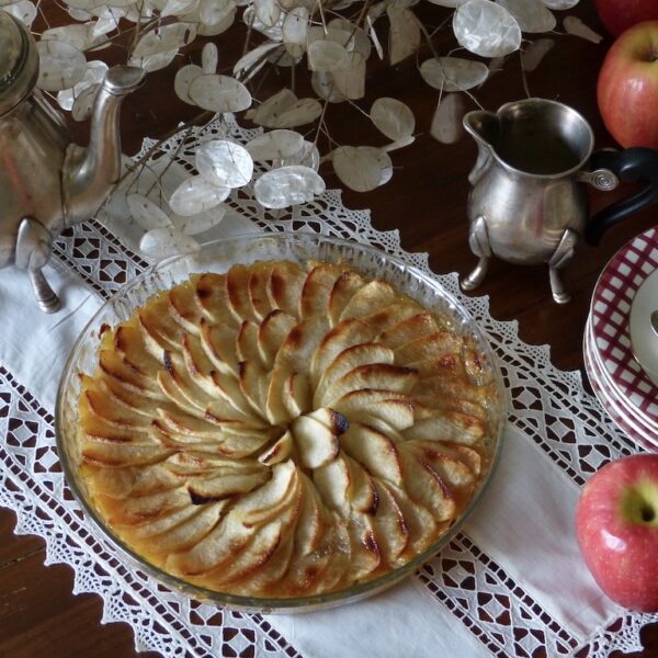 Tarte-Pommes-1944-les-causeries-culinaires-recette-fait-maison-boutique-saveur-histoire Photo de la tarte réalisée suivant une recette de 1944