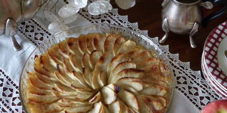 Tarte-Pommes-1944-les-causeries-culinaires-recette-fait-maison-boutique-saveur-histoire Photo de la tarte réalisée suivant une recette de 1944